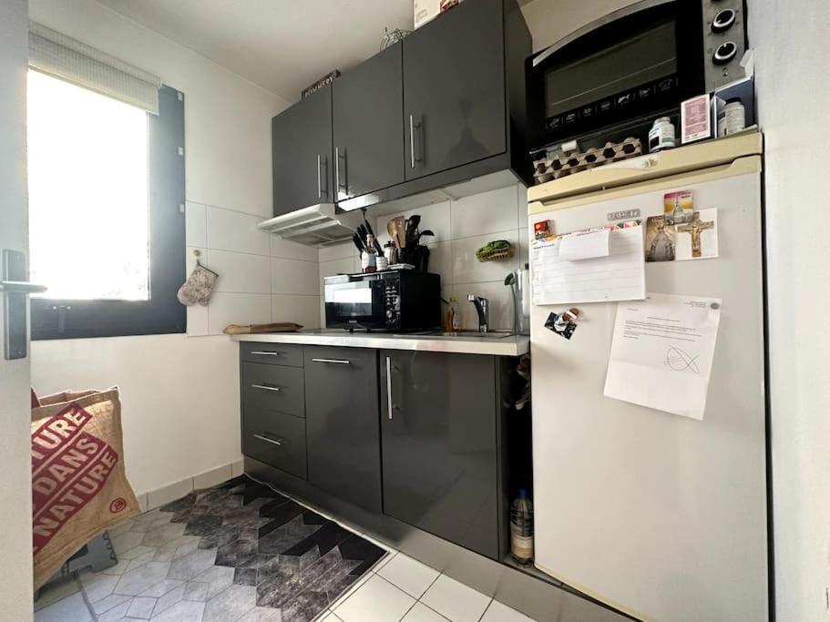Appartement Lumineux Avec Balcon Levallois-Perret Exterior foto